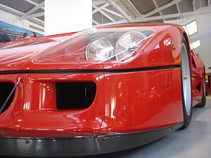 Illustration for article titled Ferrari F40 LM: Supercar Teardown